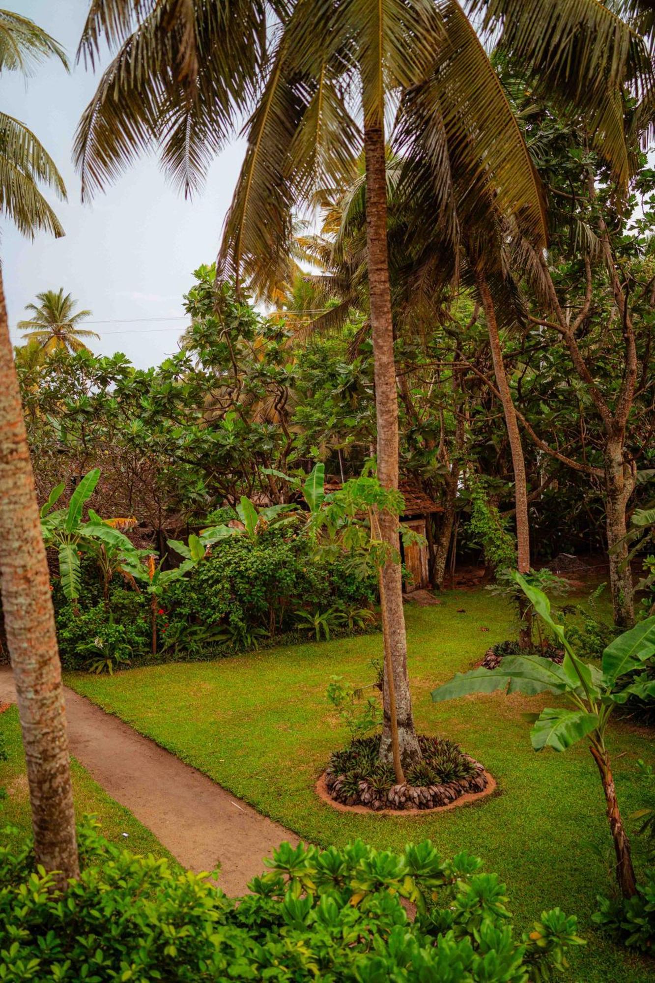Amuura Beach Villa Beruwala Exterior foto